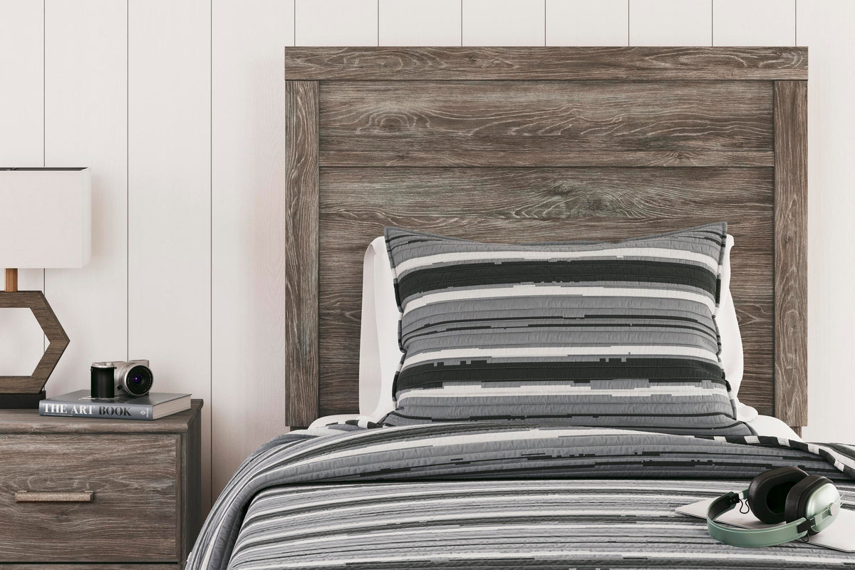 Ralinksi Twin Panel Bed with Mirrored Dresser