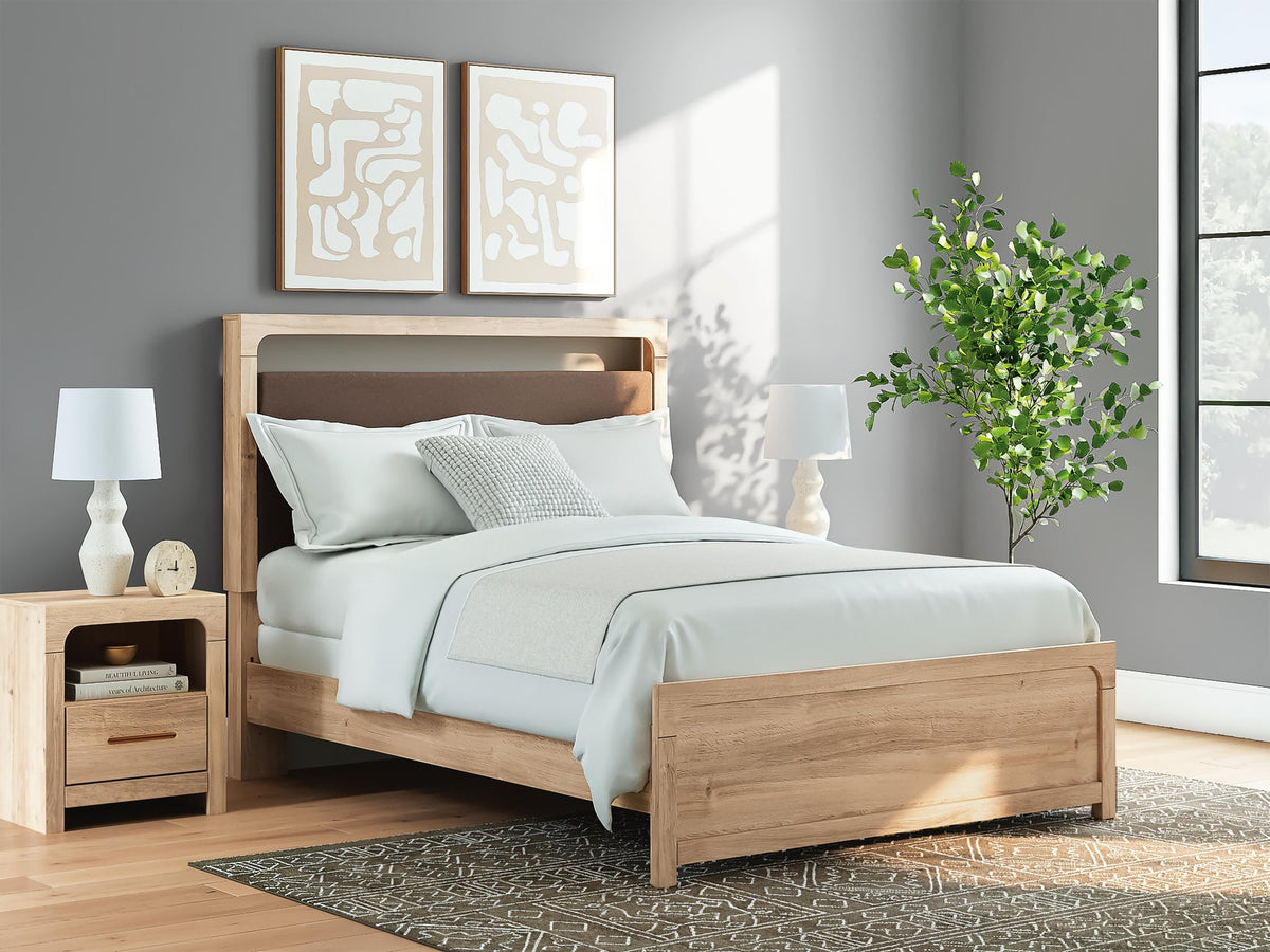 Hollymount Queen Upholstered Panel Bed, Dresser, Mirror and Nightstand