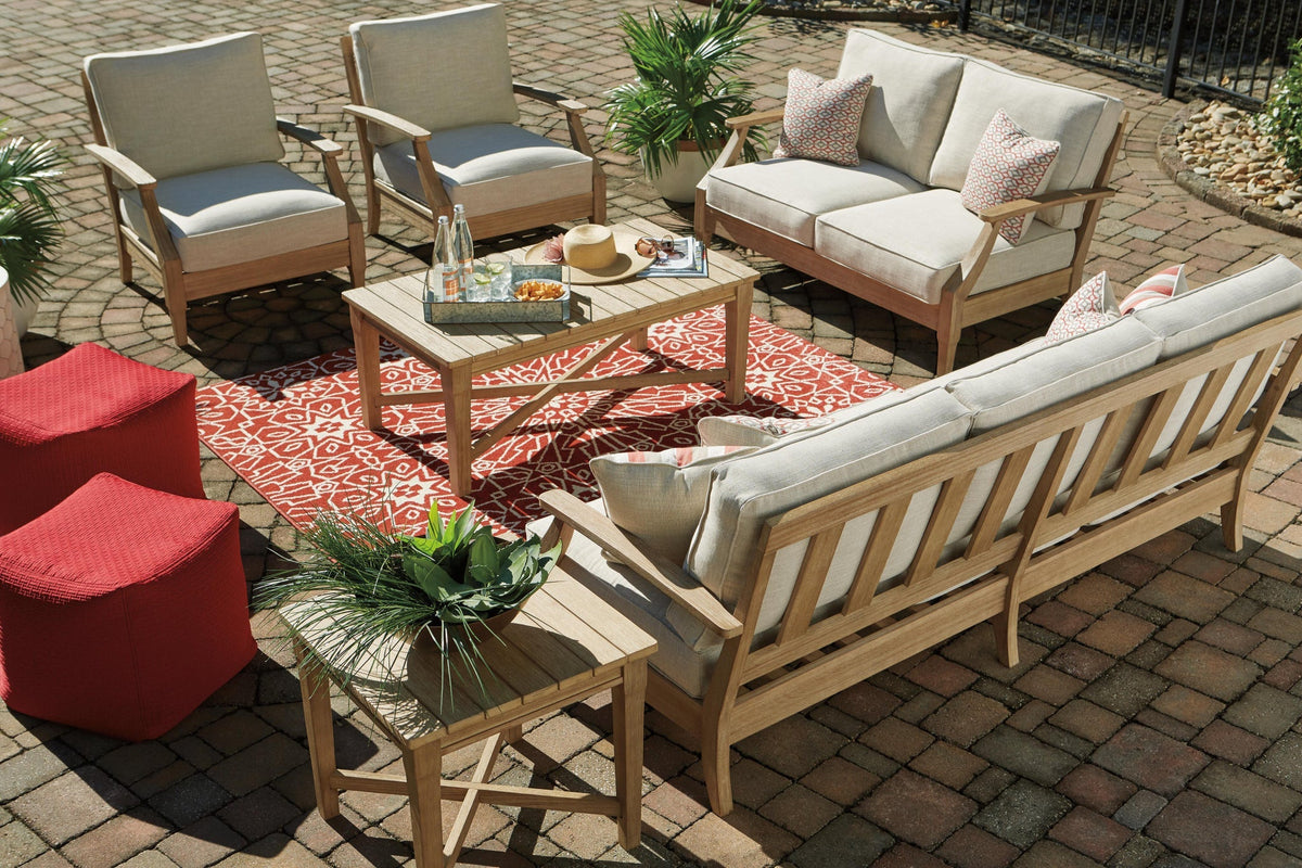 Clare View Sofa with Cushion