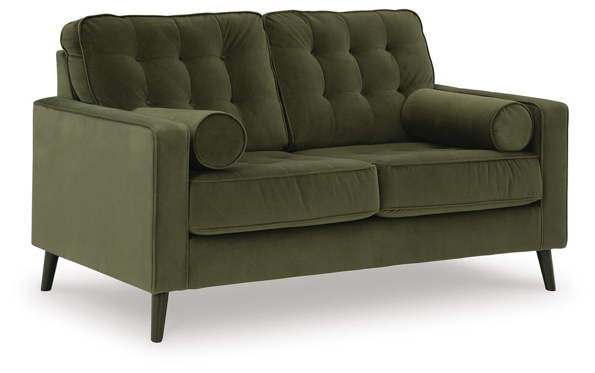 Reveon Lakes Loveseat
