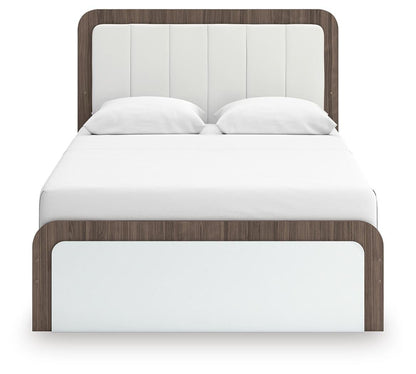 Kendanport Queen Upholstered Bed